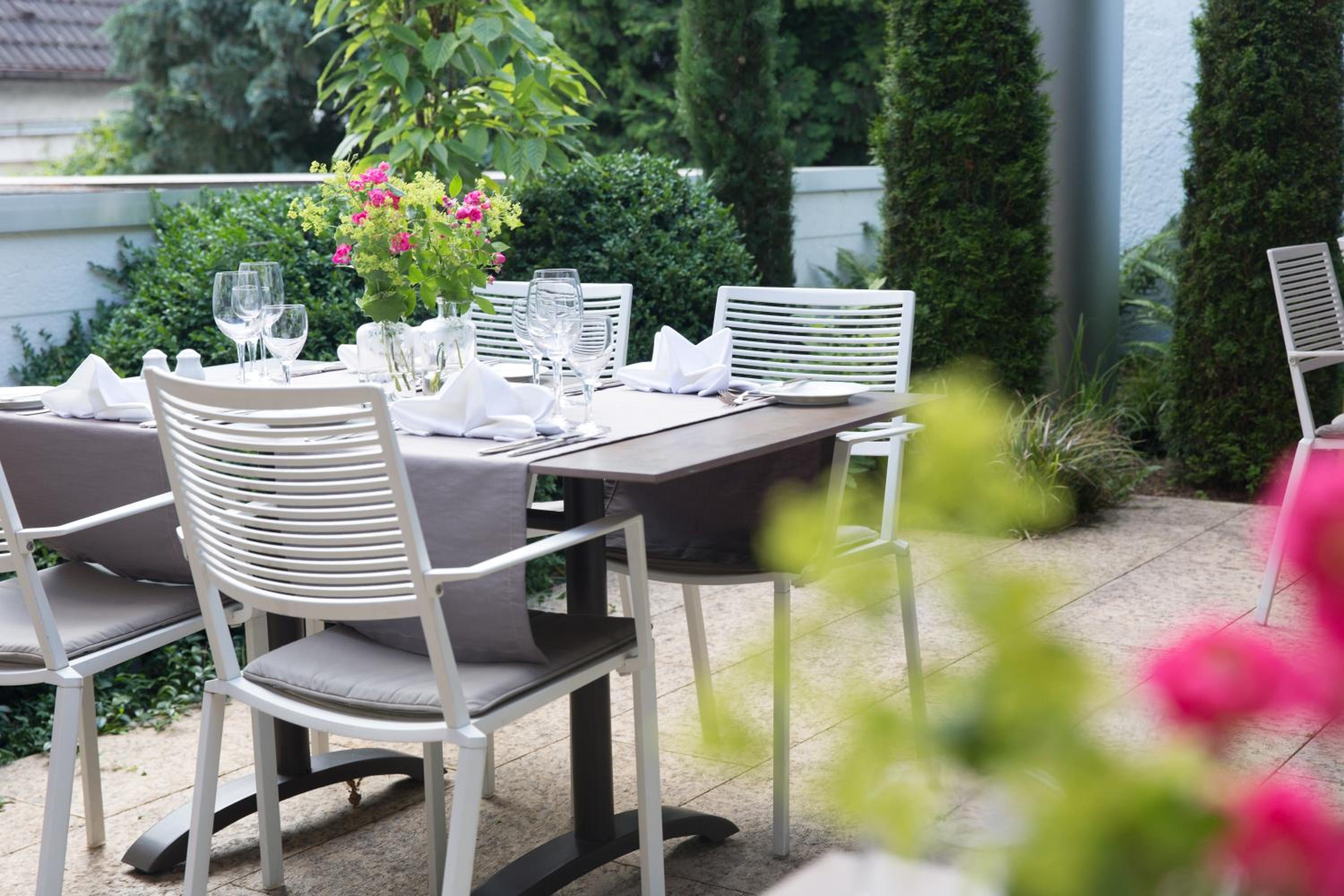 Фото Akzent Hotel Restaurant Altdorfer Hof