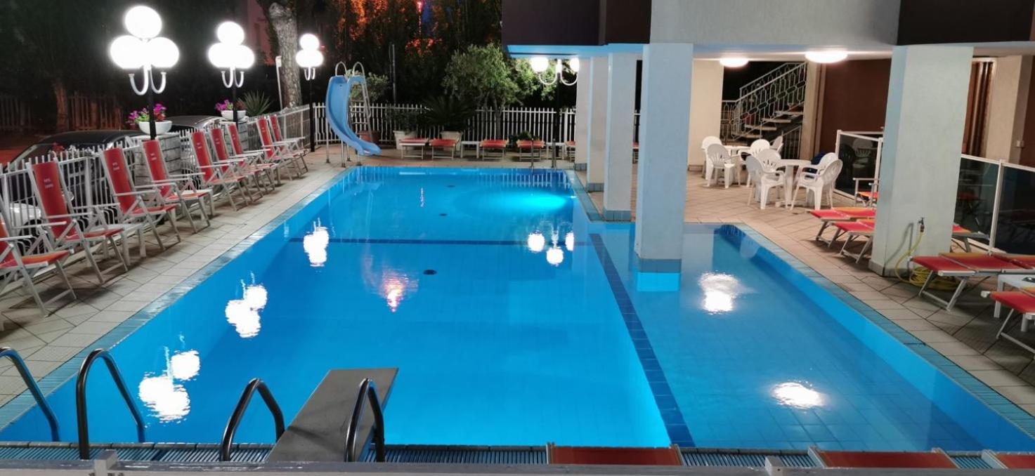 Фото Hotel Cosmos