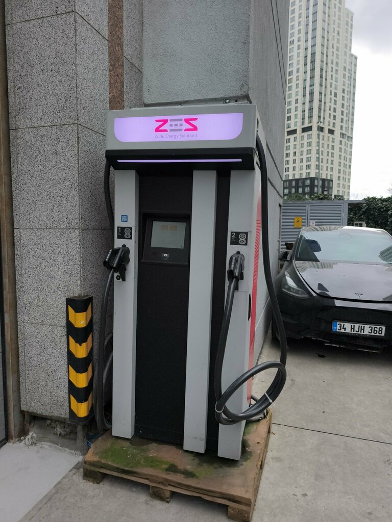Electric car charging station Zes Charging Station, Istanbul, photo