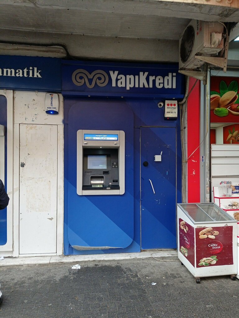 ATM Yapi Kredi, Istanbul, photo
