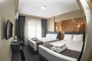 Гостиница Loyal City Hotel