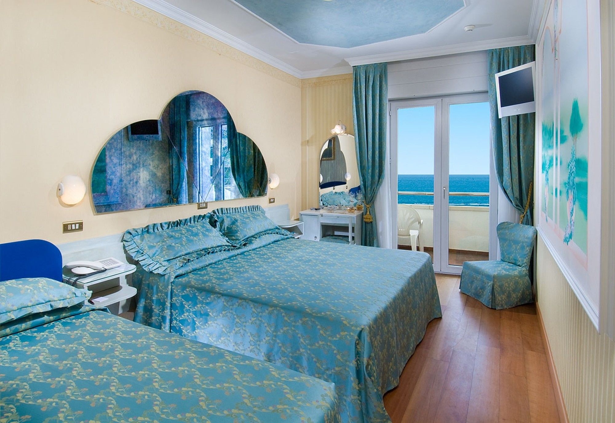 Фото Des Nations