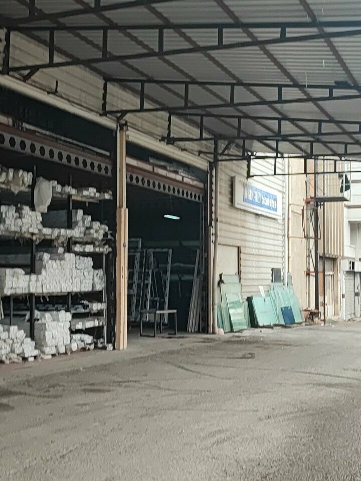 Window production machinery Egepen Deceuninck, Izmir, photo