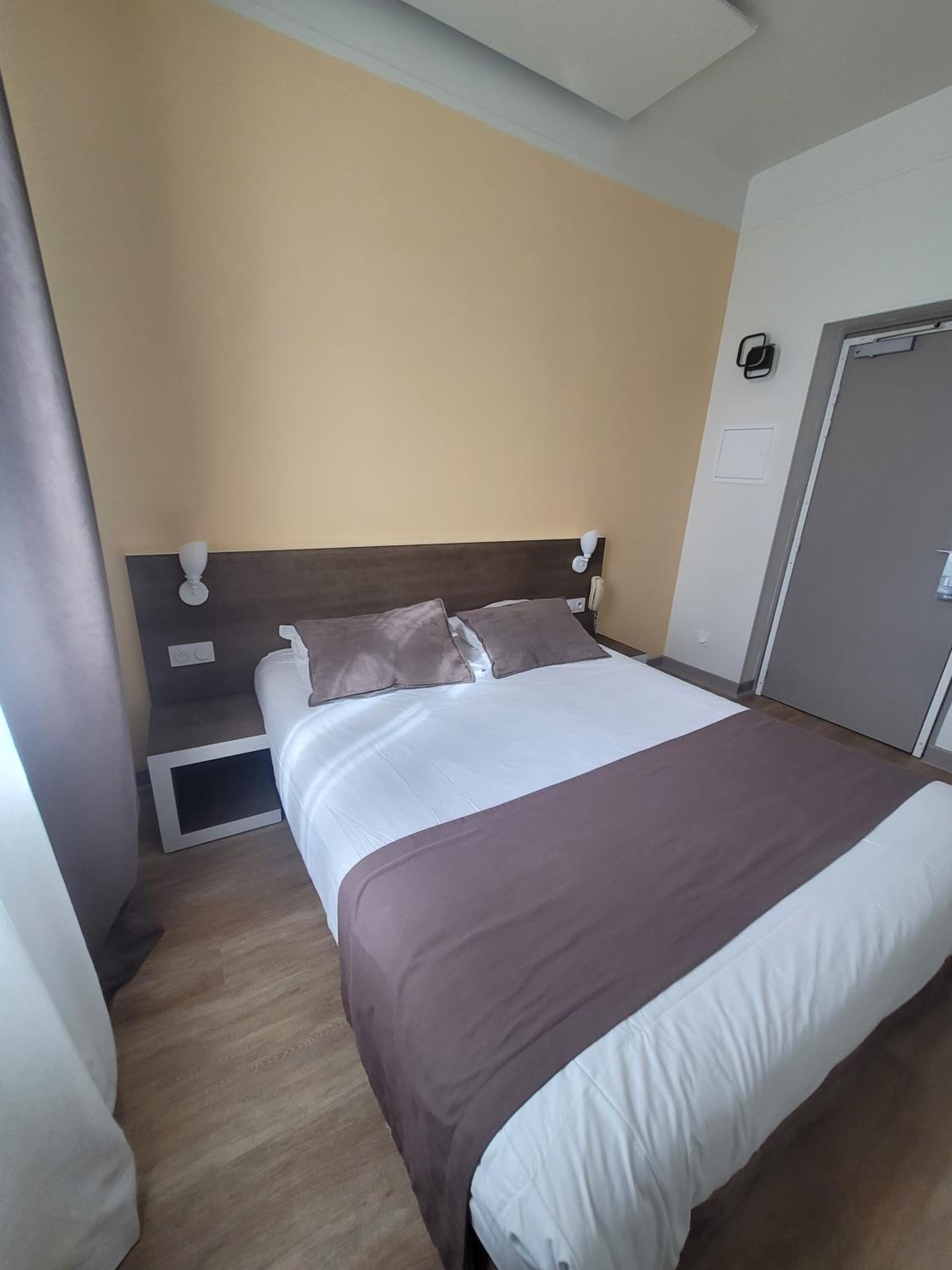 Фото Kyriad Orange Centre