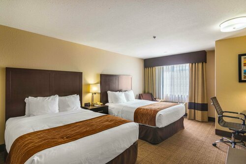 Гостиница Comfort Inn & Suites