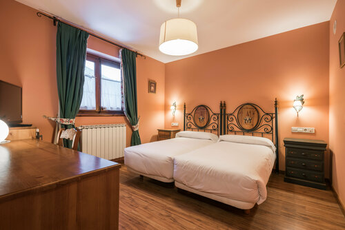 Гостиница Hotel Colomers