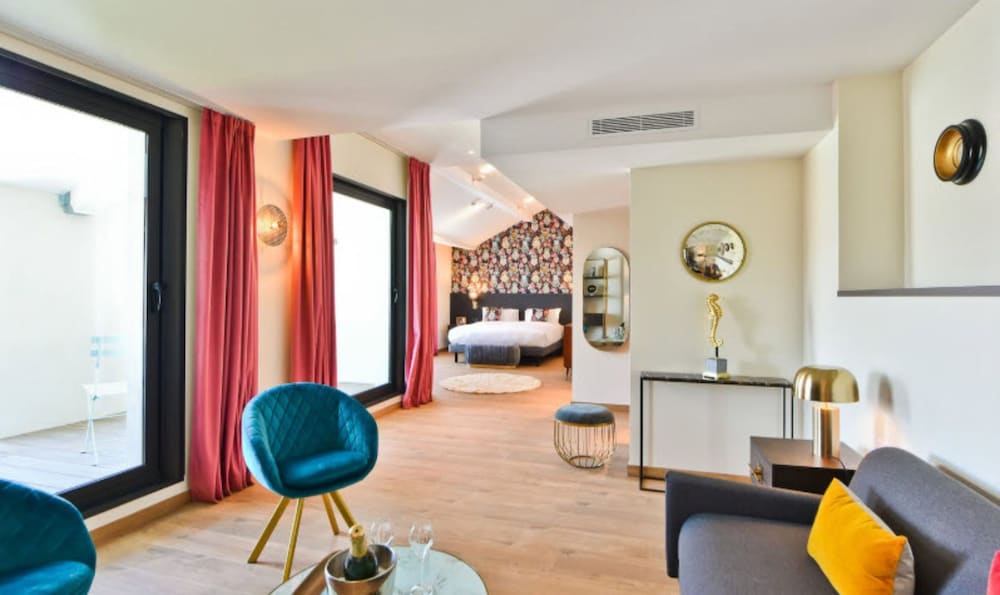 Фото La Villa Port D Antibes & SPA