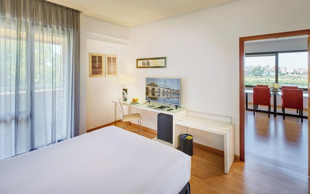 Фото Sercotel Gran Hotel Zurbarán