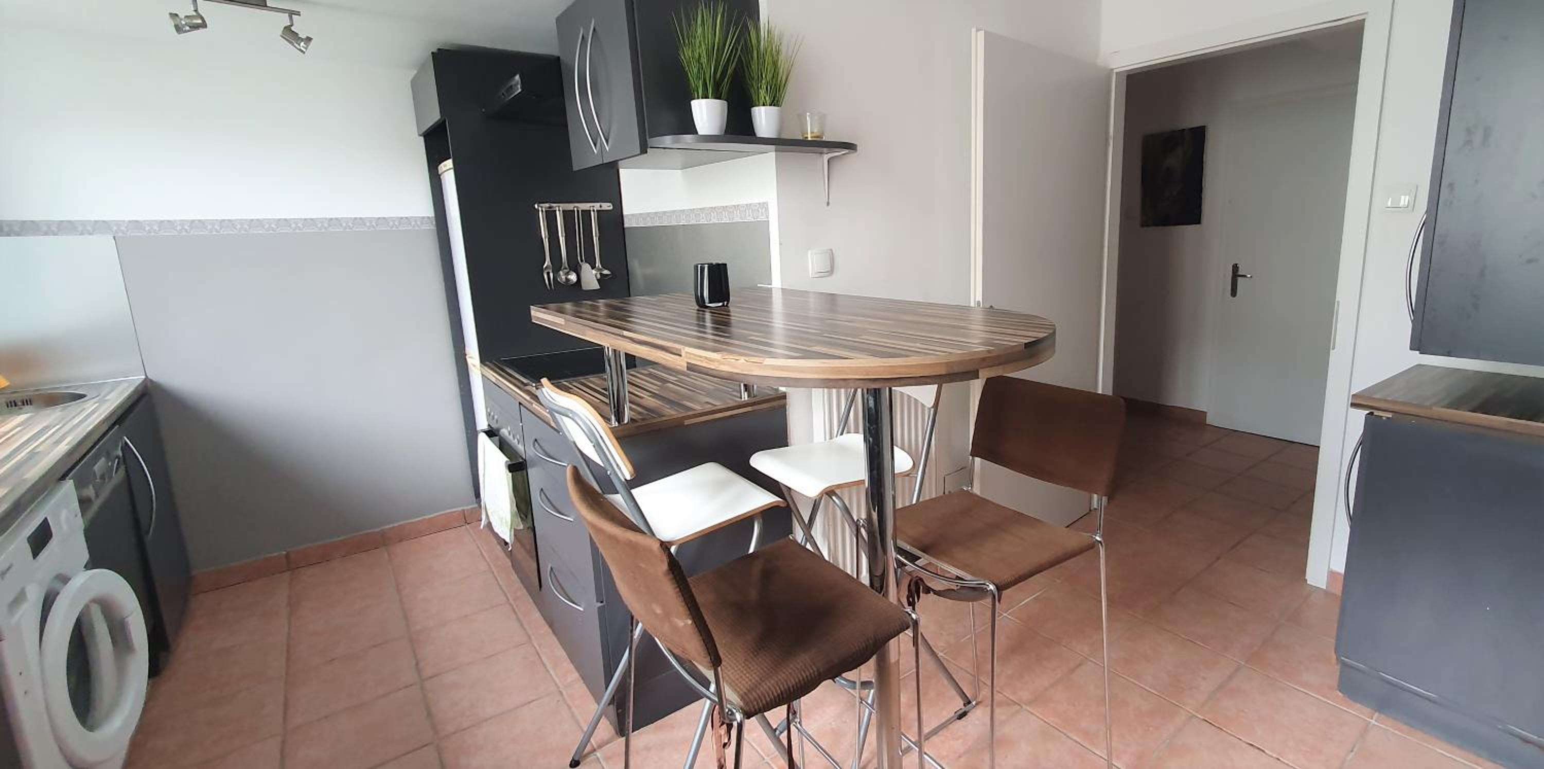 Фото GoVienna Messe Wien Apartment