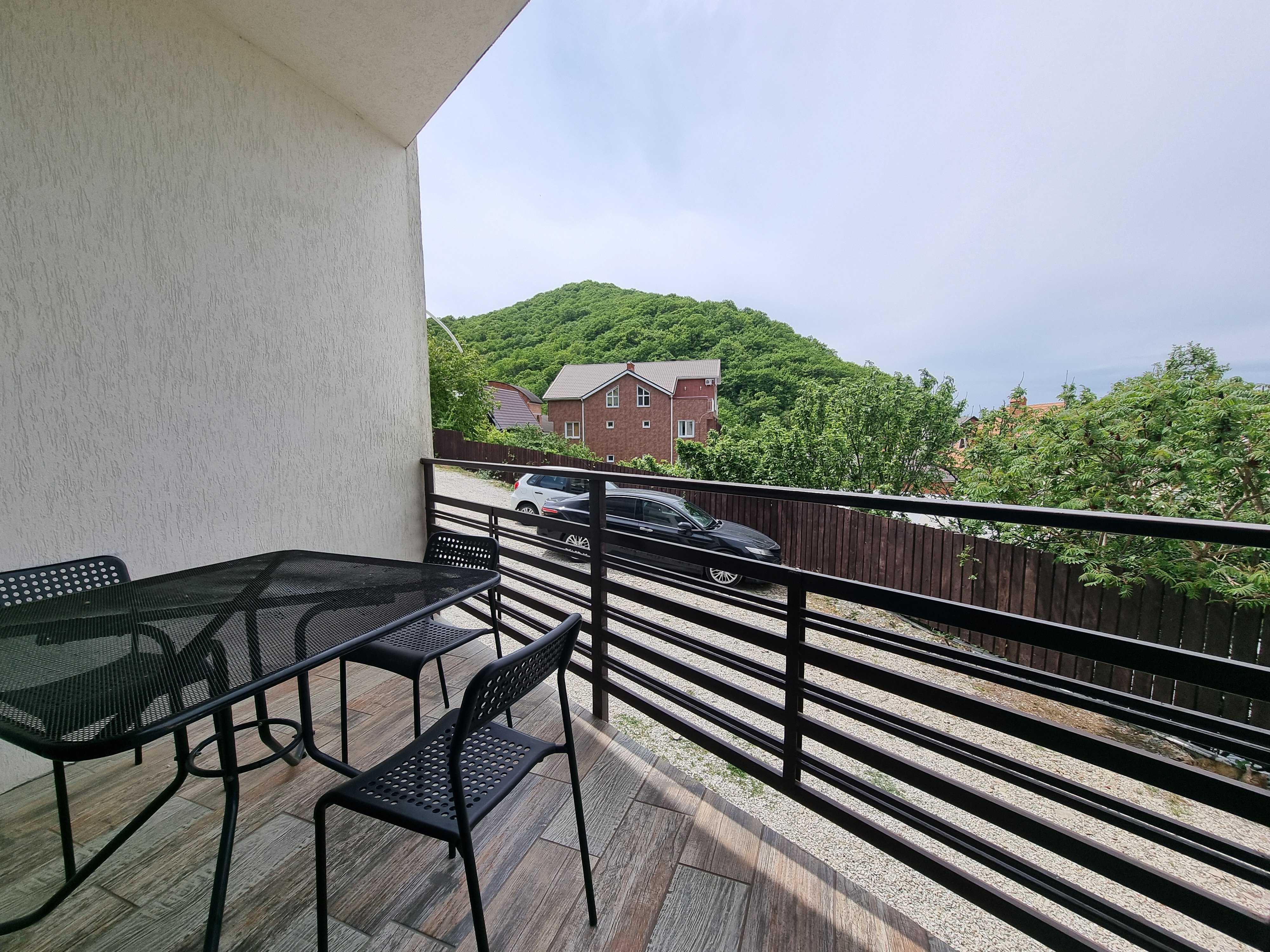 Фото Альпийская 14