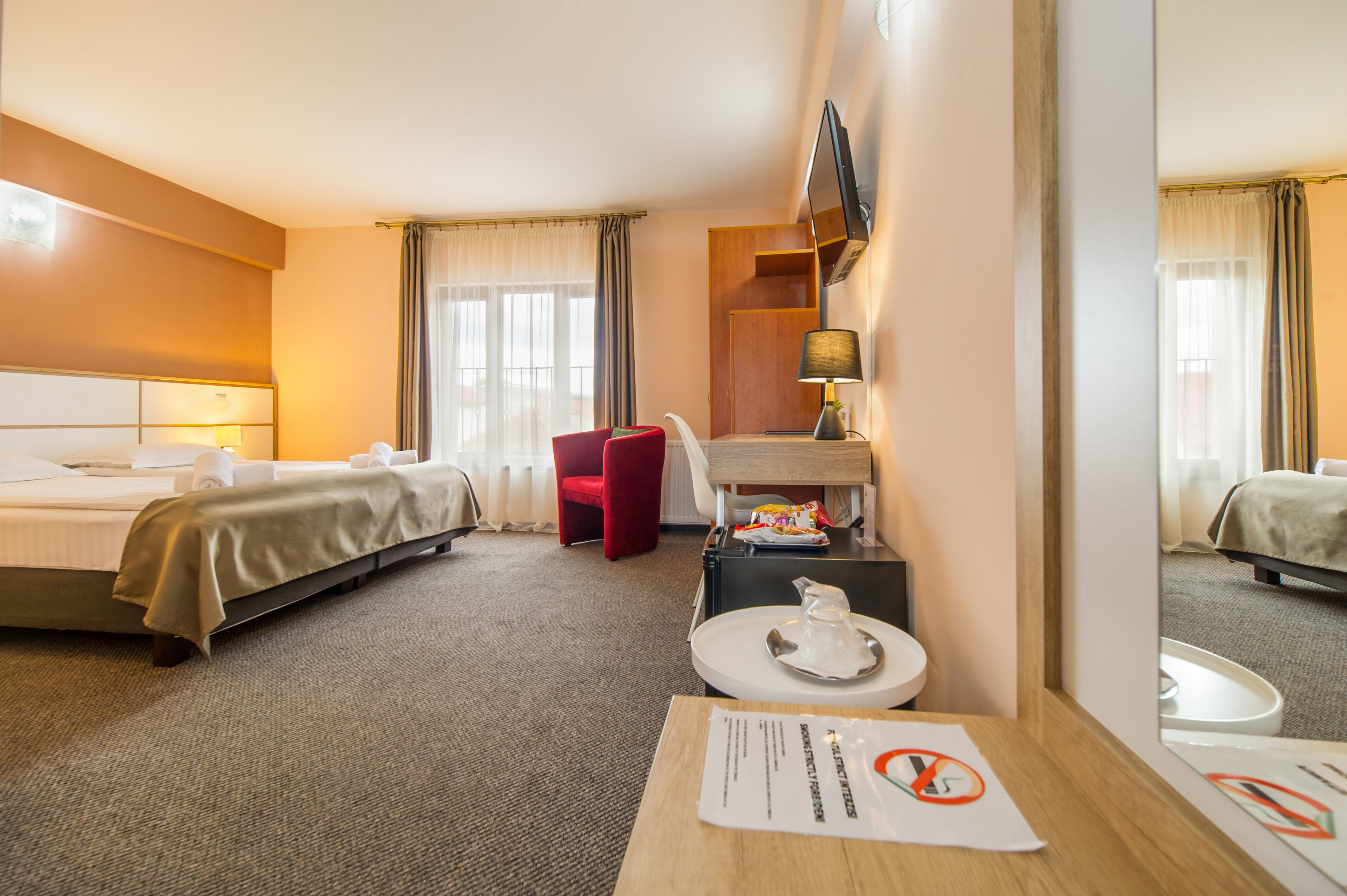 Фото Long Street Hotel