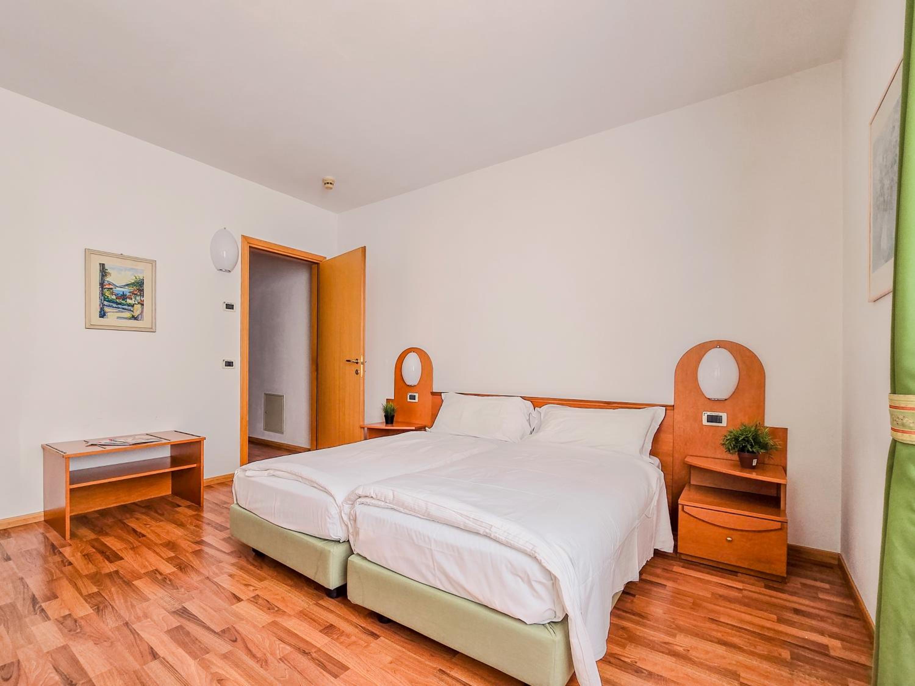 Фото Aparthotel Englovacanze