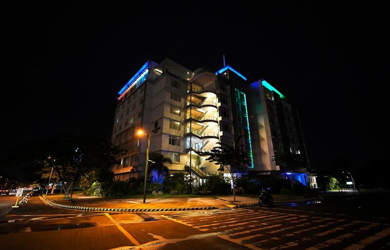 Гостиница Paseo Premiere Hotel