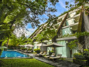Гостиница Maya Sanur Resort & SPA