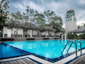 Гостиница Baan Tai Had Resort and Water Sports в Самутсонгкхраме