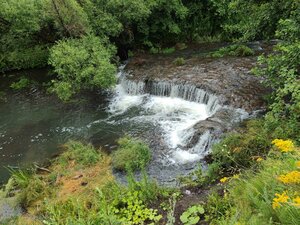 Водопад на реке Камзолка (Саратовская область, Екатериновский район, Бакурское муниципальное образование), достопримечательность в Саратовской области