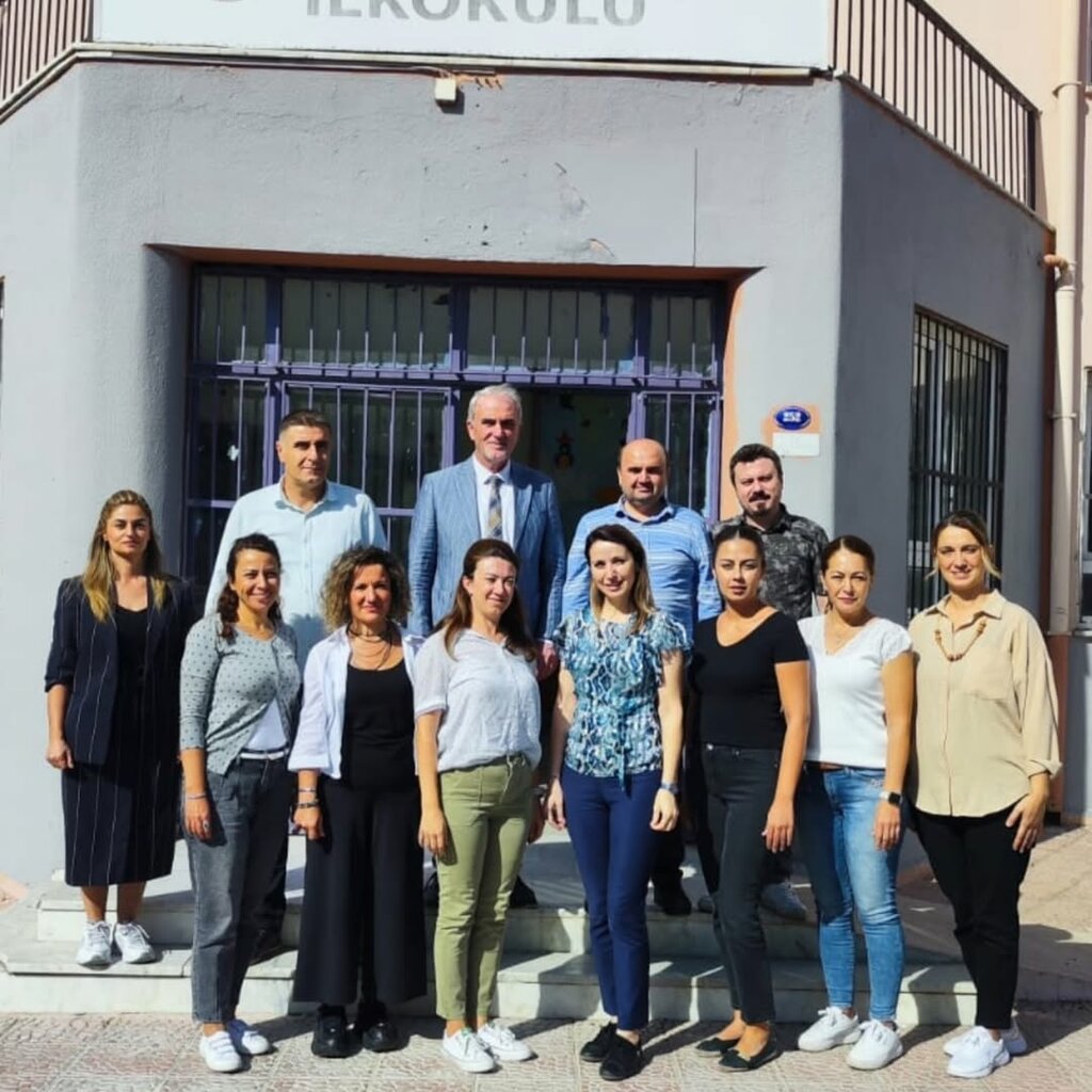 Primary school Gerenkoy Primary School, Foca, photo