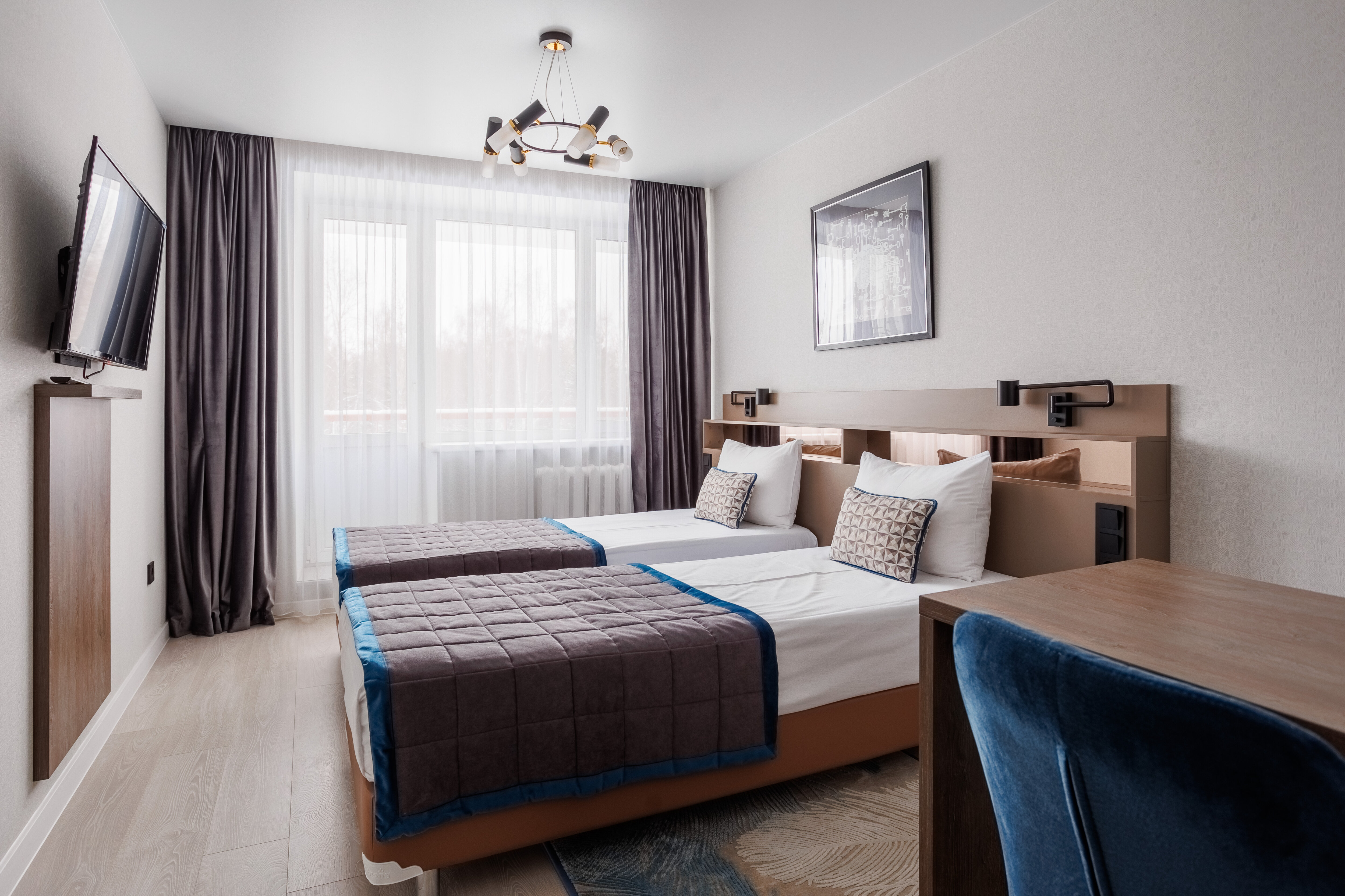 Фото отеля 2