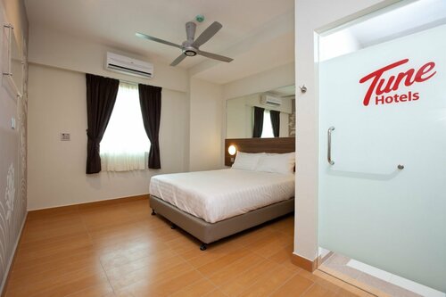 Гостиница Tune Hotels - Kota Bharu City Centre в Кота-Бару