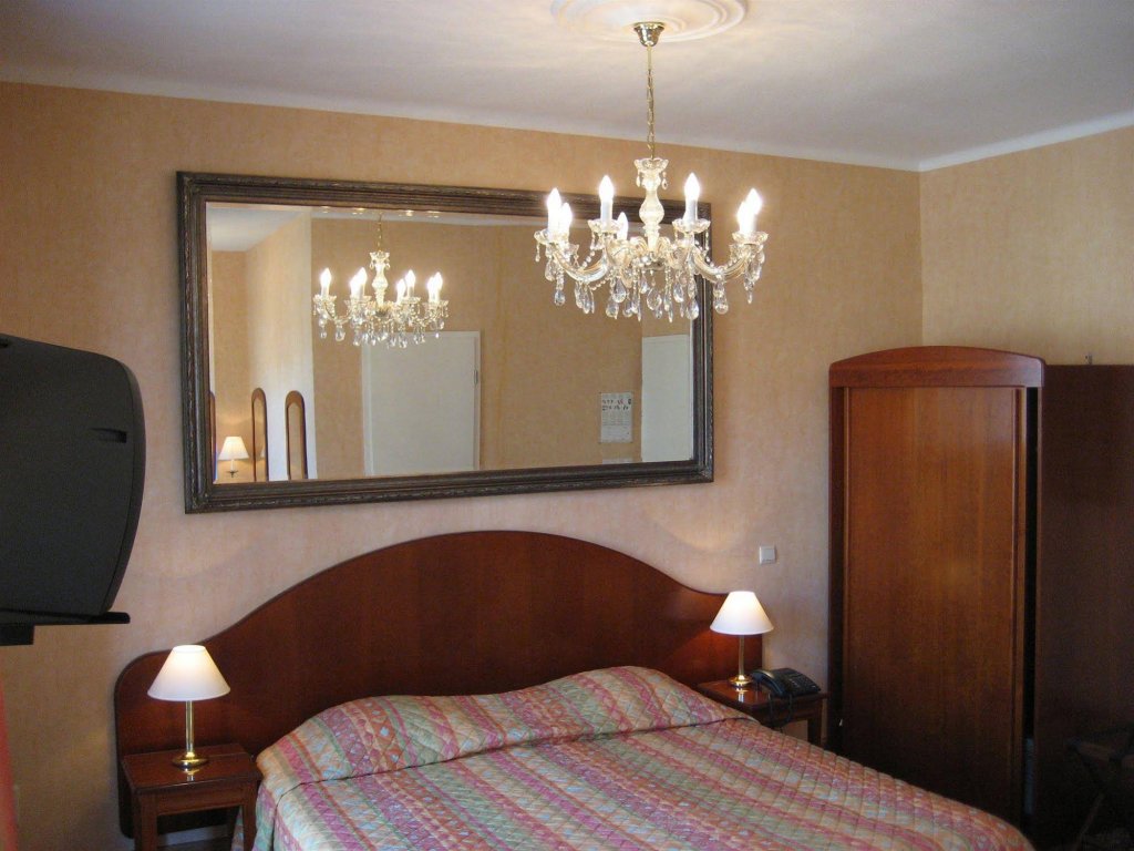 Фото Avenue Hotel by F-Hotels