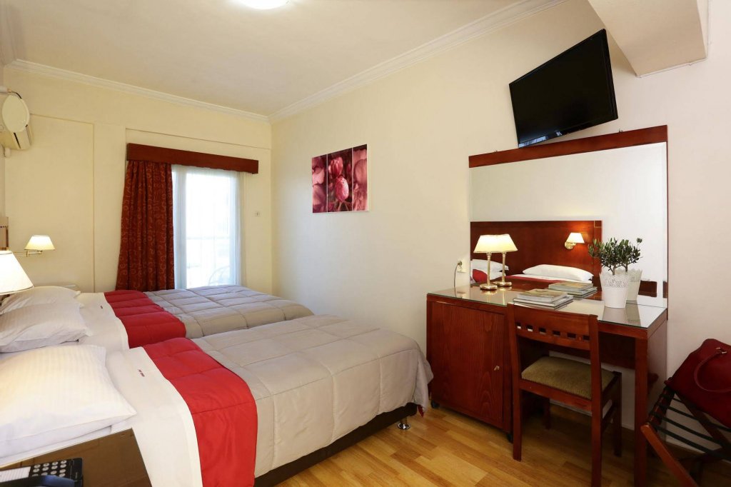 Фото Attalos Hotel