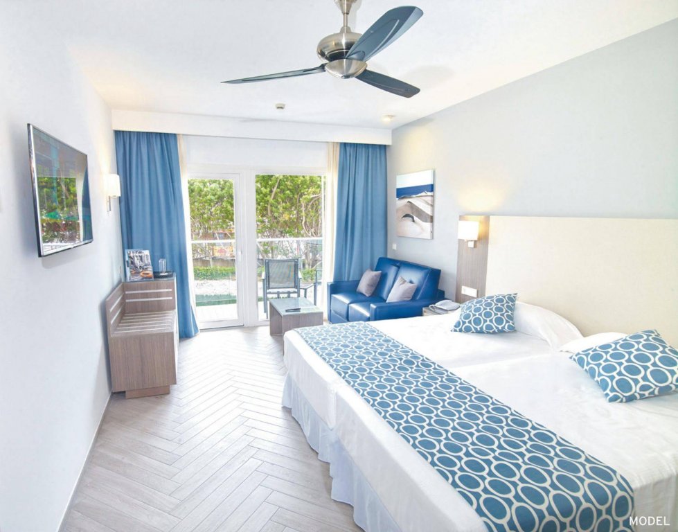 Фото Hotel Riu Papayas - All Inclusive