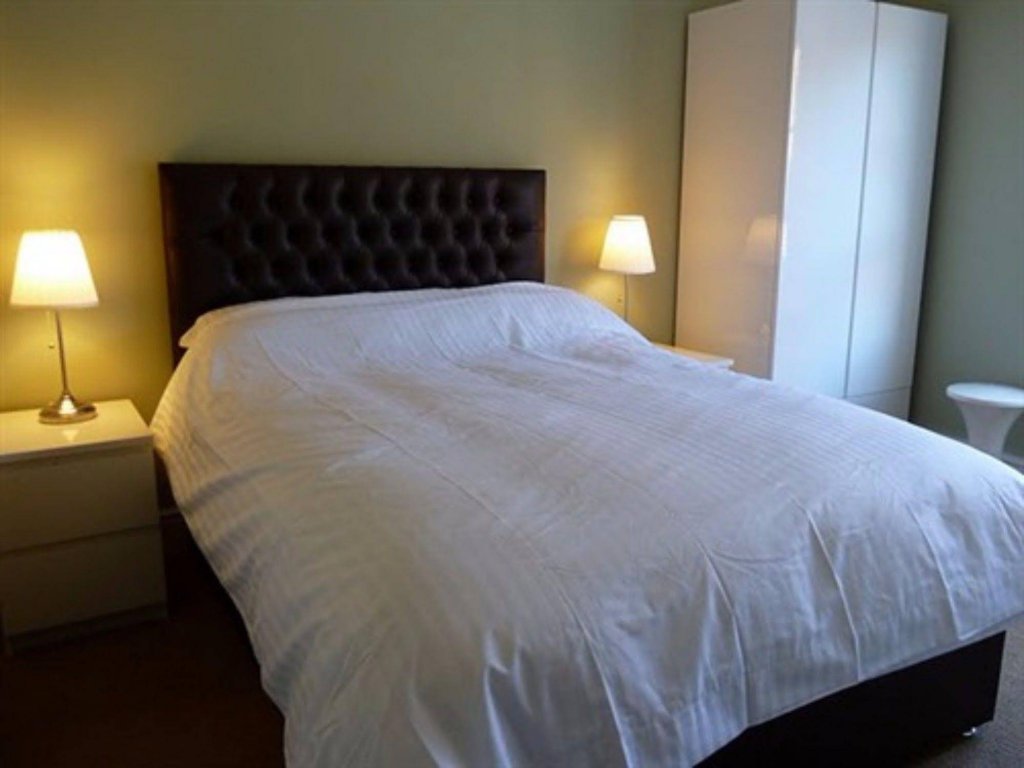Фото Grosvenor Place Guest House