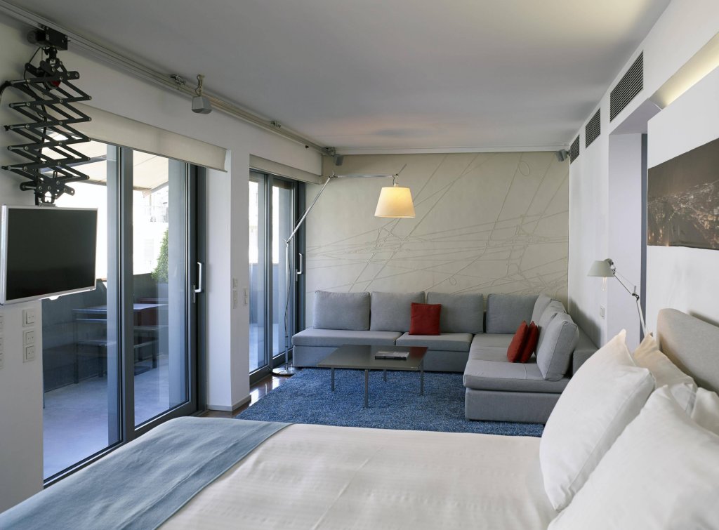 Фото Periscope Hotel