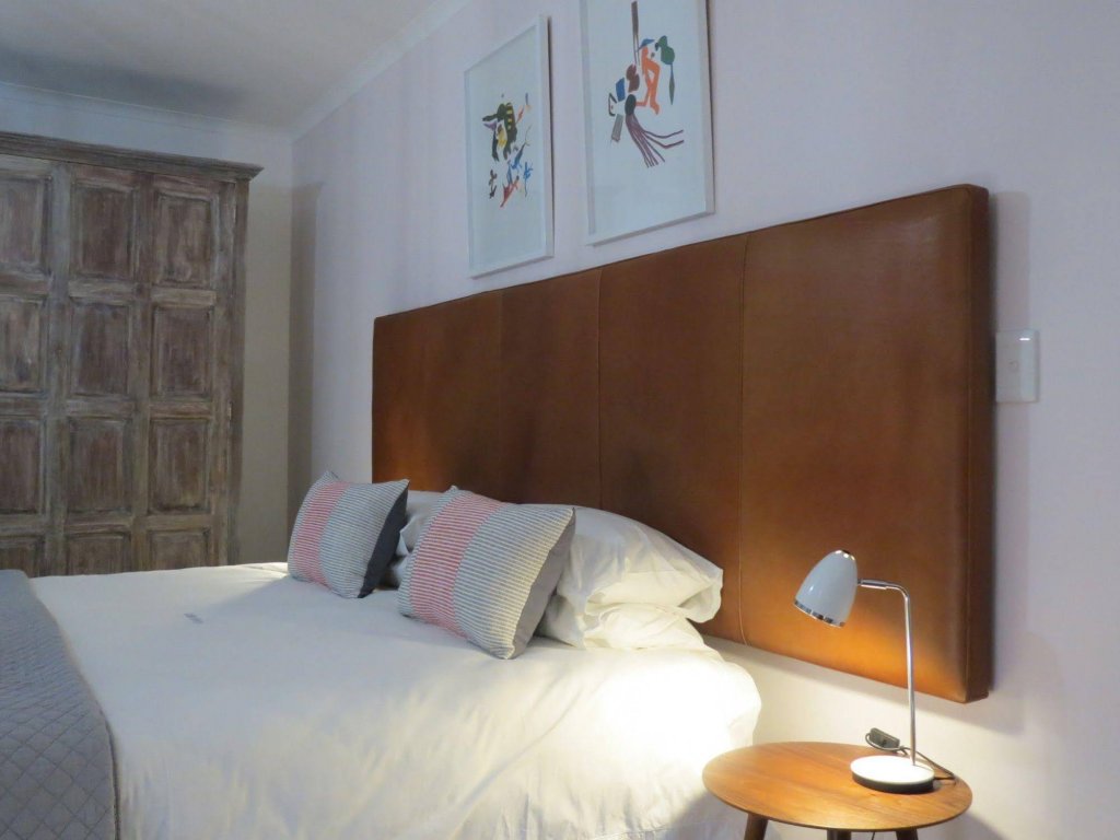 Фото Ballinderry - The Robertson Guest House