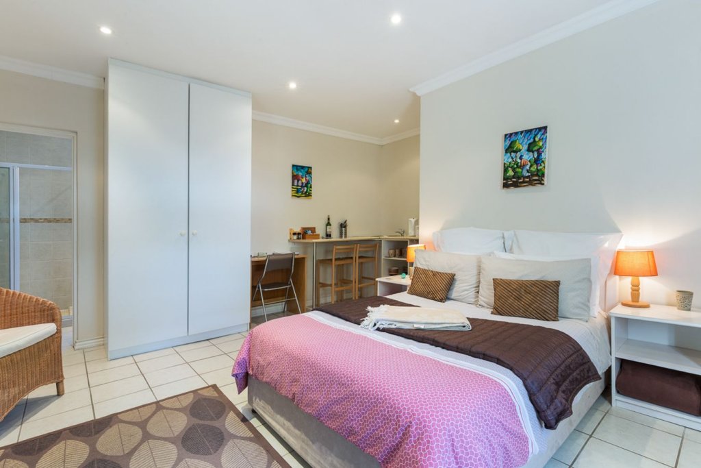 Фото Rustic Manor Bed And Breakfast