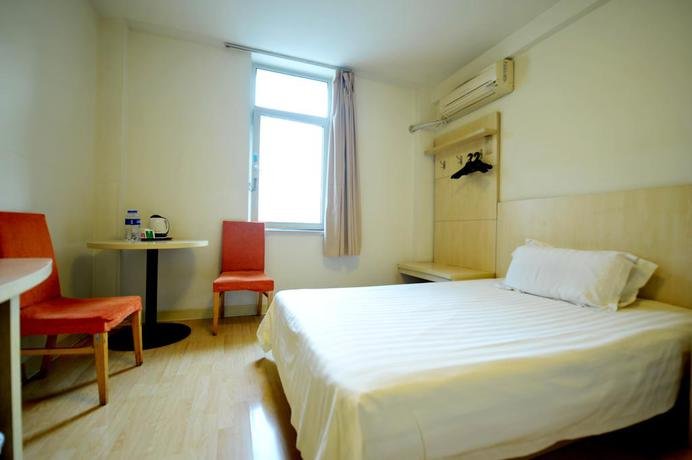 Фото Magnotel Hotel Beijing West Railway Station