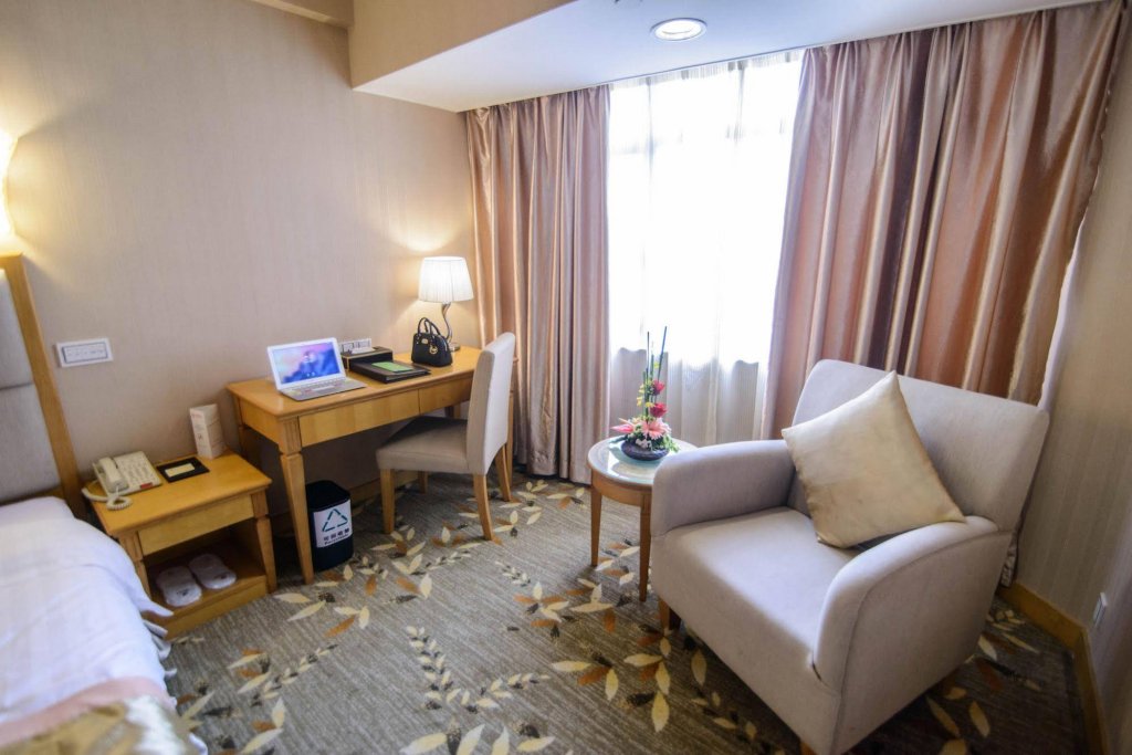 Фото Fu Hua Hotel