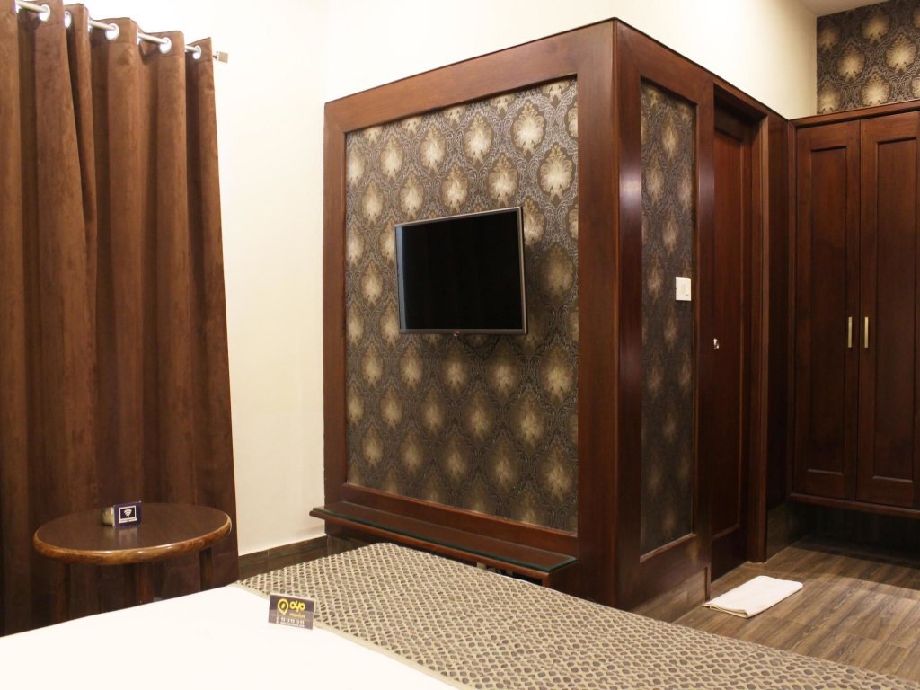 Фото Oyo 2361 Hotel Gopi Nath the Grand