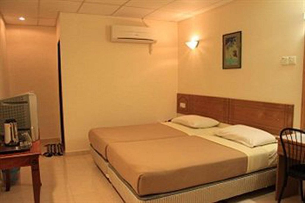 Фото Coastal Park Hotel