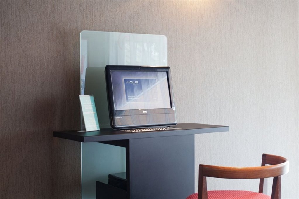 Фото Mercure Colmar Champ De Mars