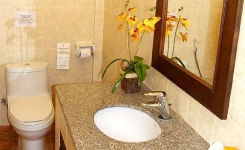 Фото Airport Beach Hotel Phuket