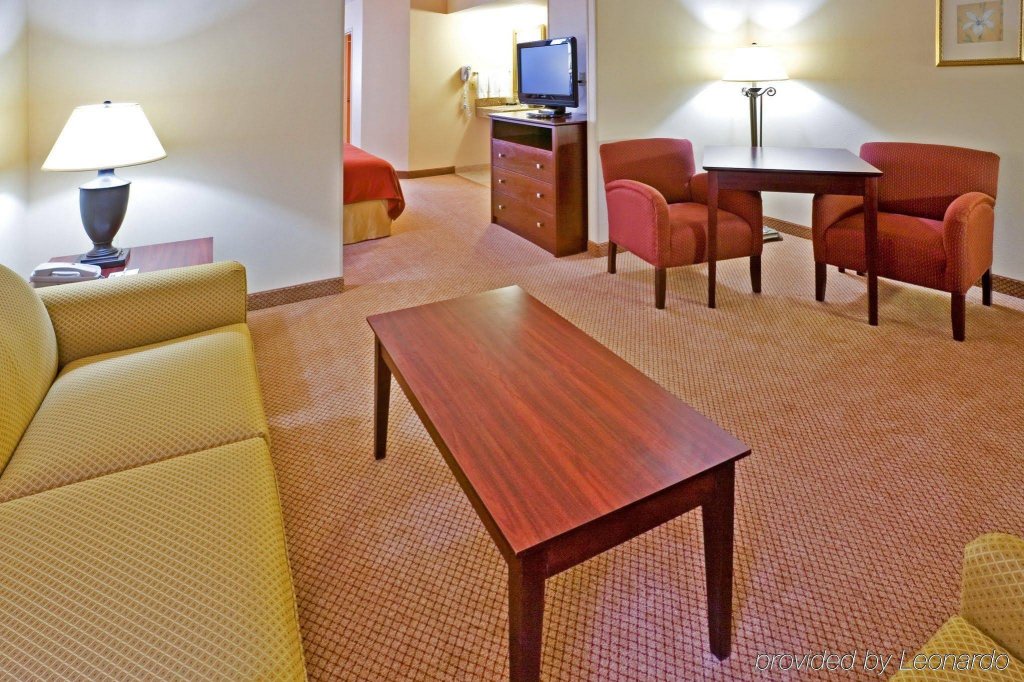 Фото Holiday Inn Express & Suites Irving Conv Ctr Las Colinas by Ihg
