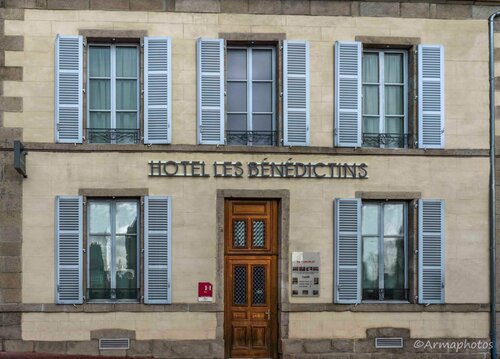Гостиница Hôtel Les Bénédictins в Лиможе