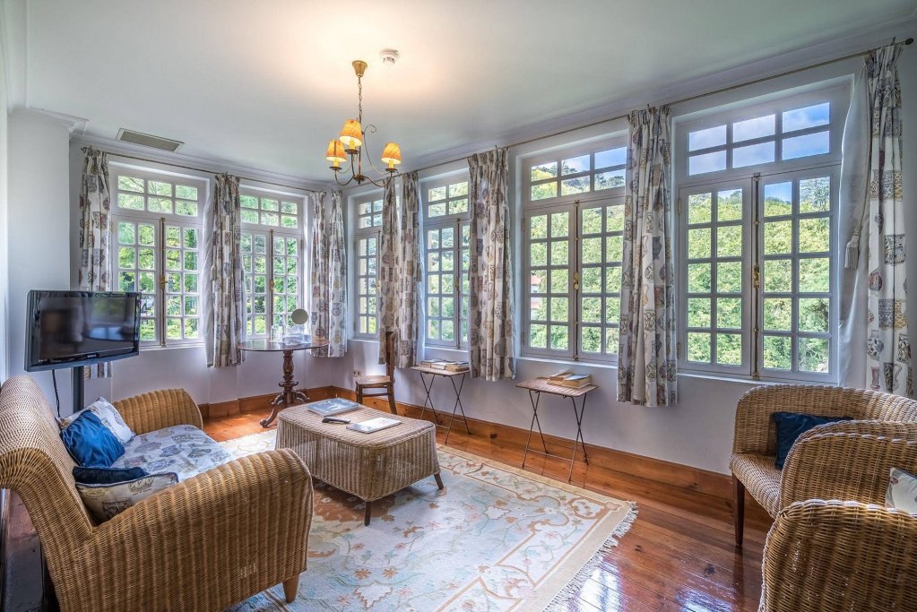 Фото Lawrence's Hotel