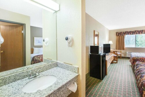 Гостиница Days Inn by Wyndham Sault Ste Marie Mi