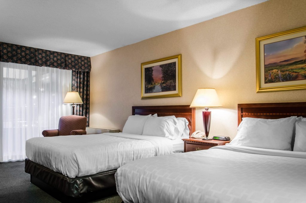 Фото Holiday Inn Hotel Pocatello