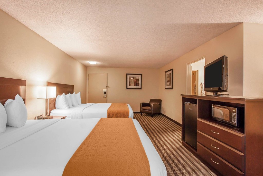 Фото Quality Inn And Suites Vancouver