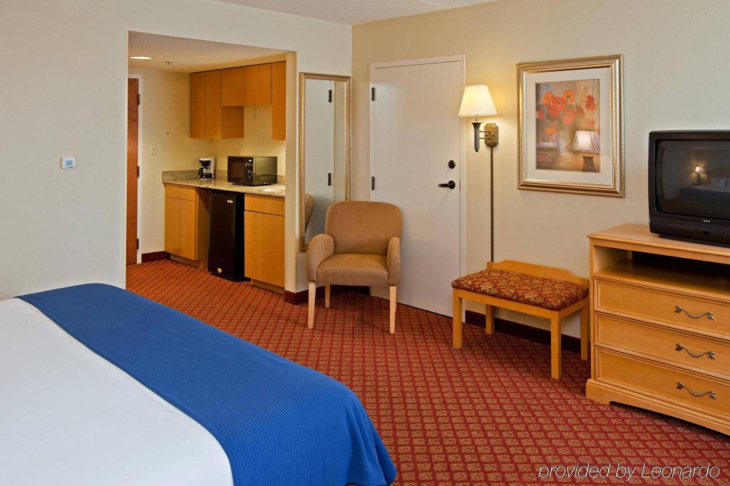 Фото Holiday Inn Express Indianapolis South, an Ihg Hotel