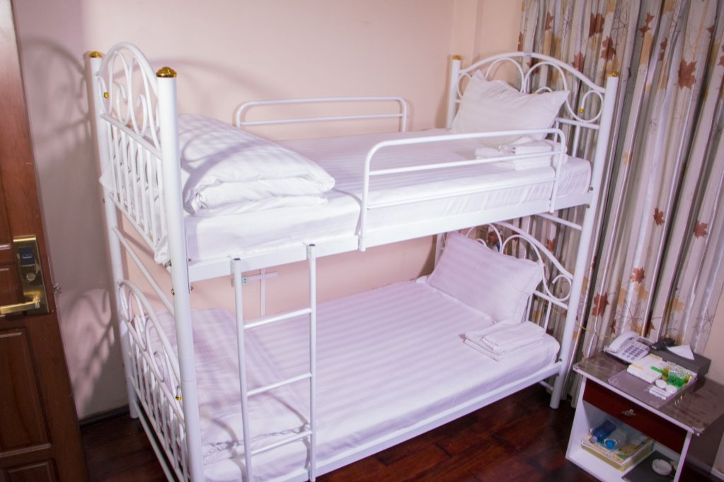 Фото Golden City Light Hotel