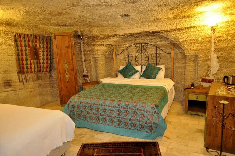 Гостиница Hills Cave Hotel в Гёреме