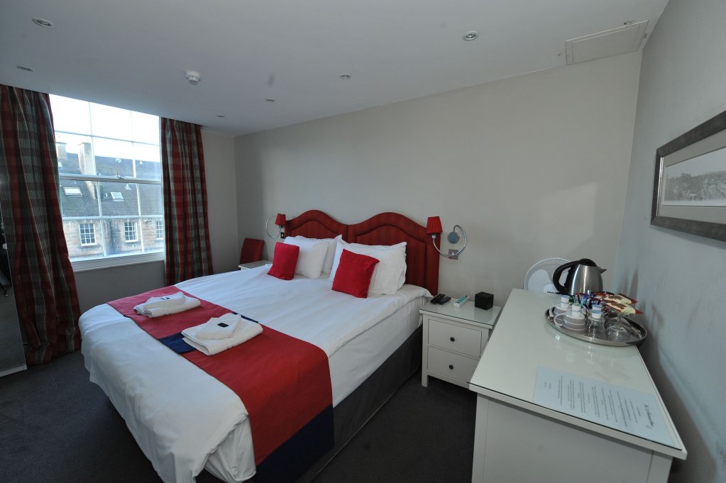 Фото No. 53 Frederick Street