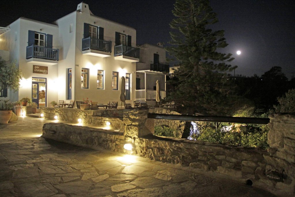 Фото Vienoula's Garden