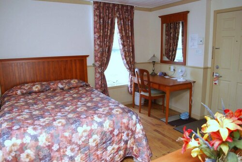 Хостел Auberge de l'Evêché в Римуски