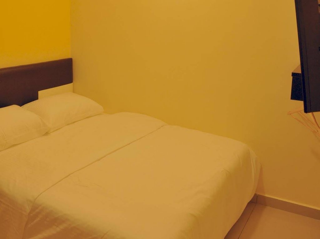 Фото Hotel Maluri