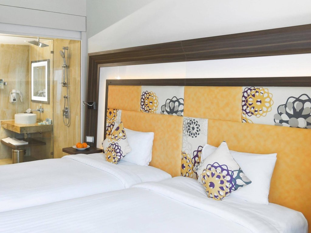 Фото Novotel Pune Viman Nagar Hotel